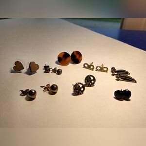 8 pairs assorted stud earrings
